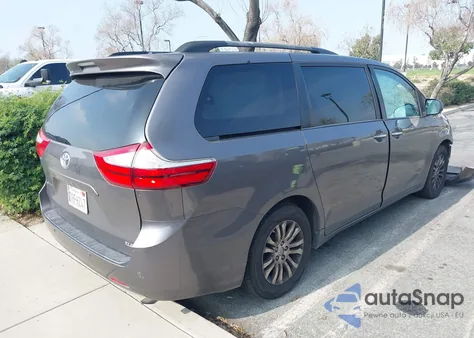 2015 Toyota Sienna Xle Premium 8 Passenger z USA, uszkodzony, nr VIN 5TDYK3DC2FS655785